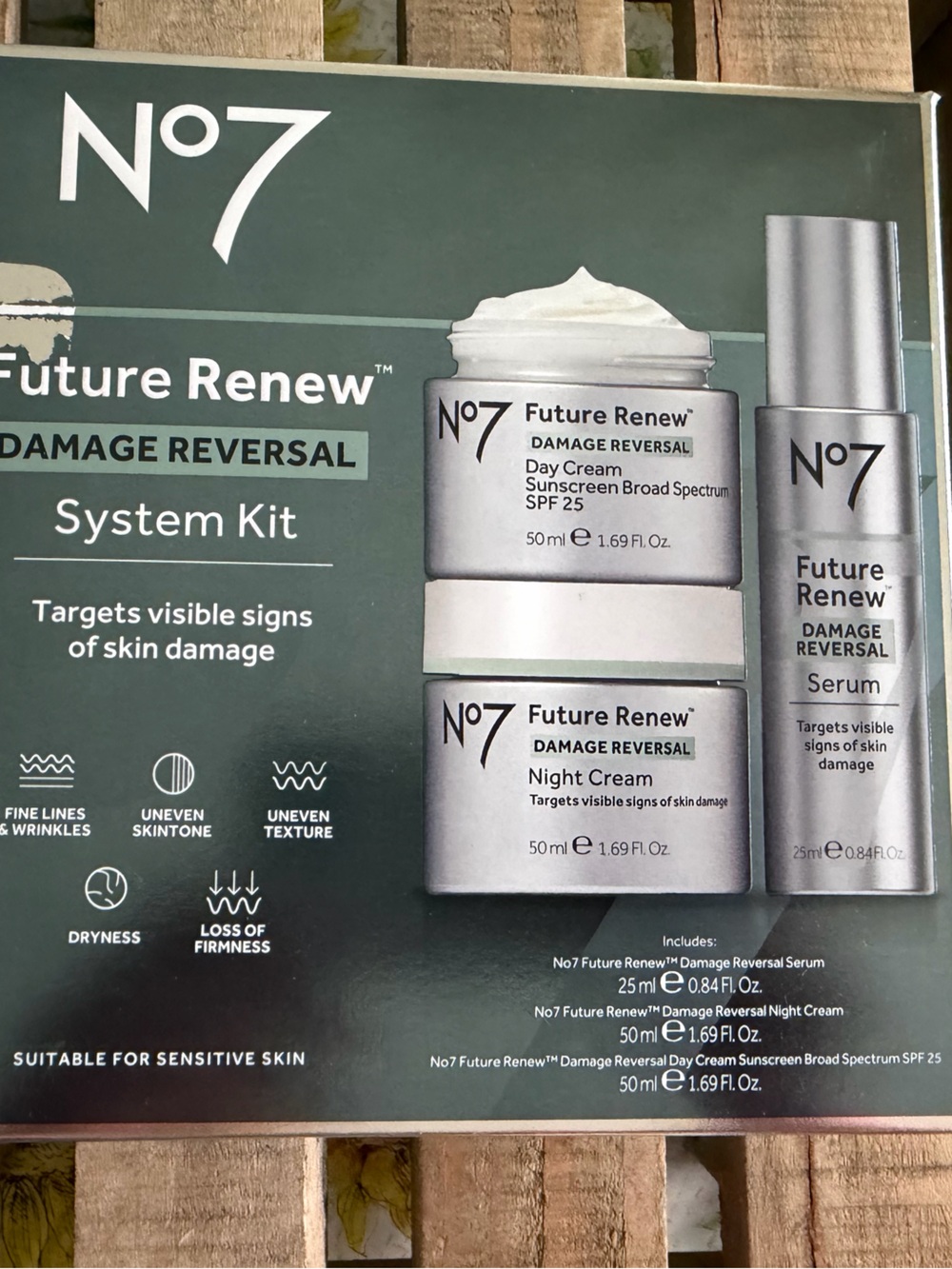 No 7 Future Renew Damage Reversal System Kit -
